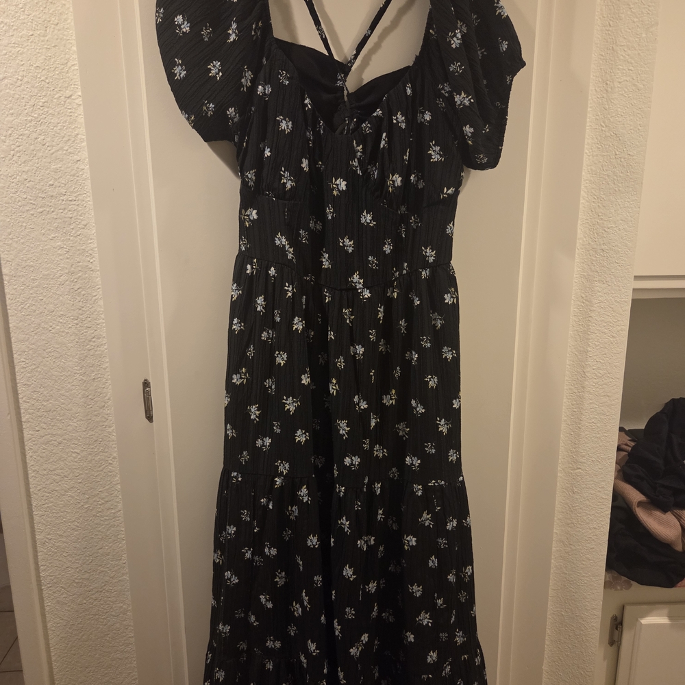 American Eagle Outfitters Black Floral Backless Maxi Dress